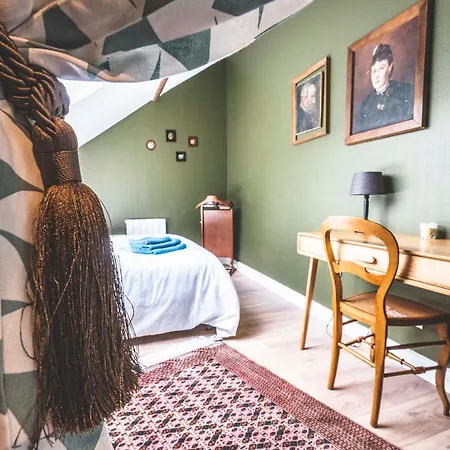 Clicquot Apartment